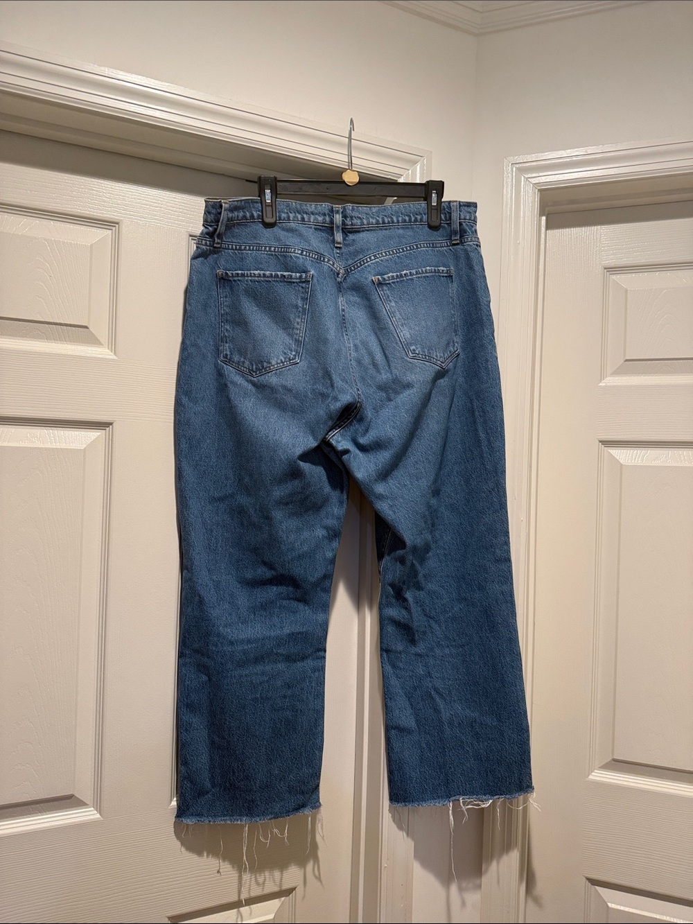 Frame Le Jane Crop Raw Hem Most sought after Jean 32W Best Selling Autumn Ready - Picture 6 of 13